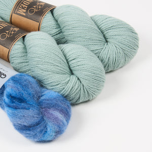 WESTKNITS KIT - BLUE AND MISTY