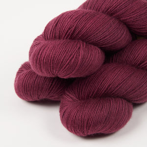 SOCK FINE 4PLY - BLACK CHERRY