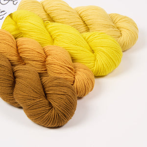 WESTKNITS KIT - GLOWING BUTTERCUPS