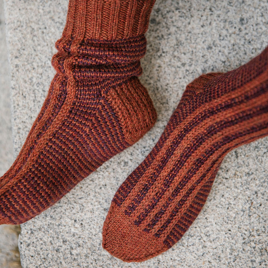 Sock knitting kit for beginners UK. Easy sock knitting kit for